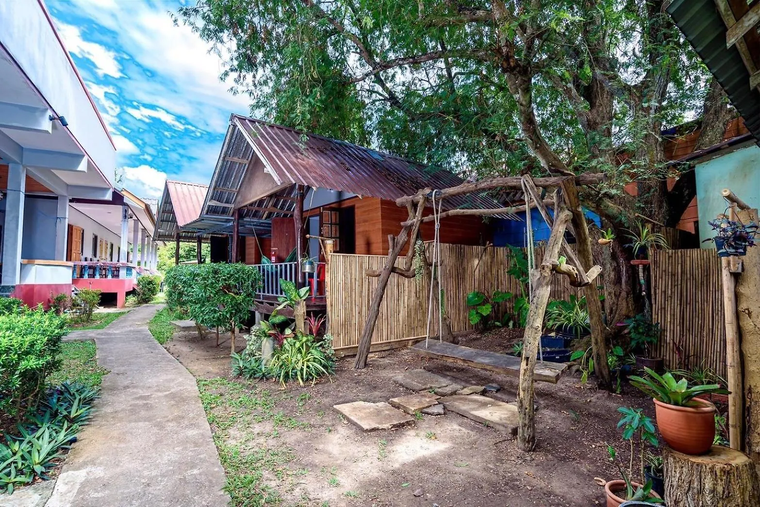 ** Hotel Klongnin Nature Hill Koh Lanta Thailand