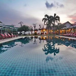 Golden Bay Ko Lanta